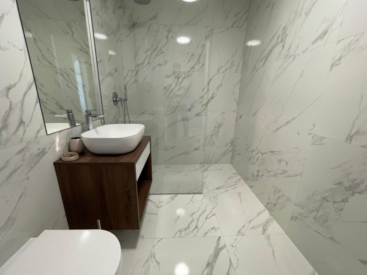 Lux Nanea Apartment 크르크 외부 사진