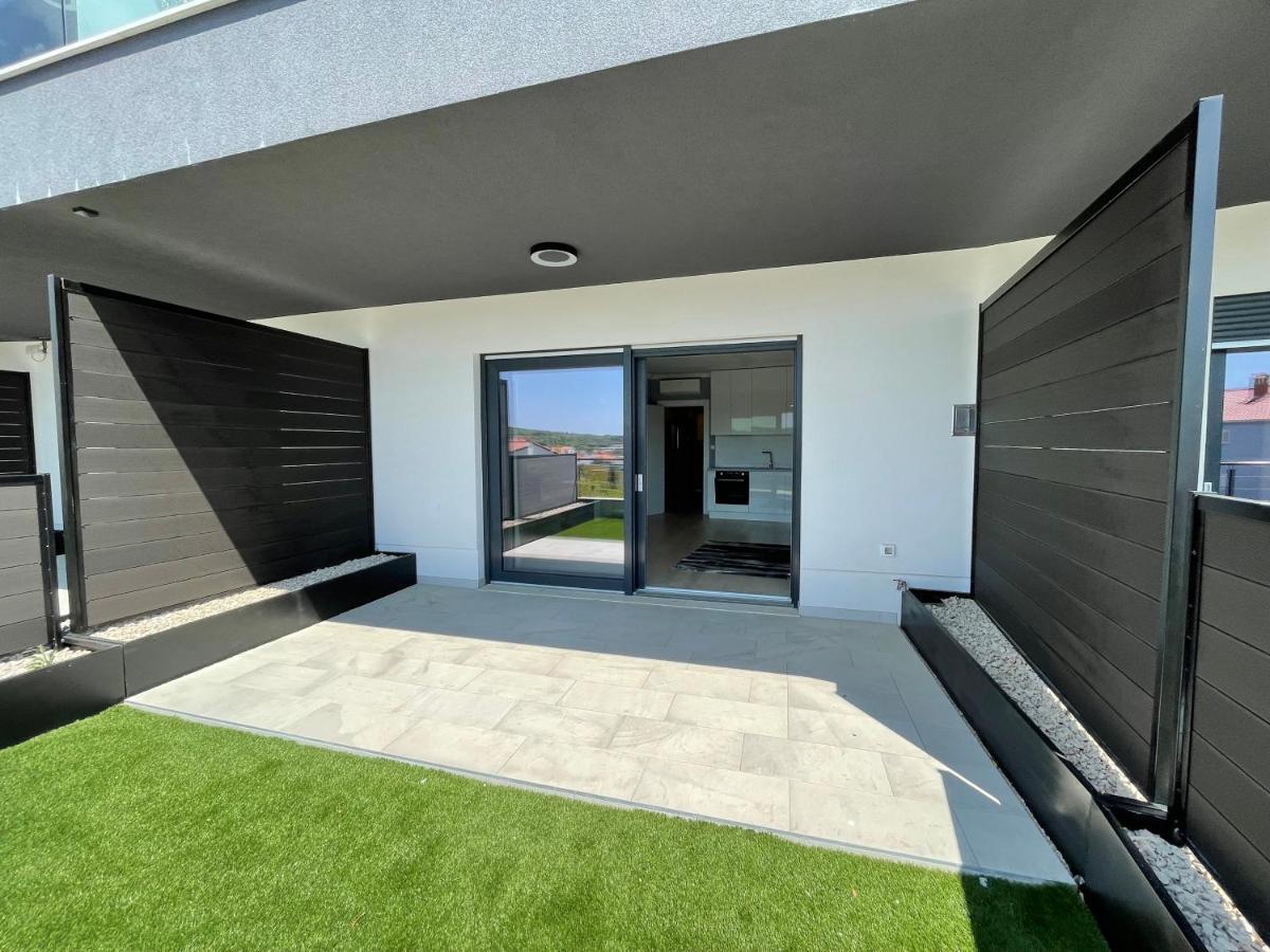 Lux Nanea Apartment 크르크 외부 사진